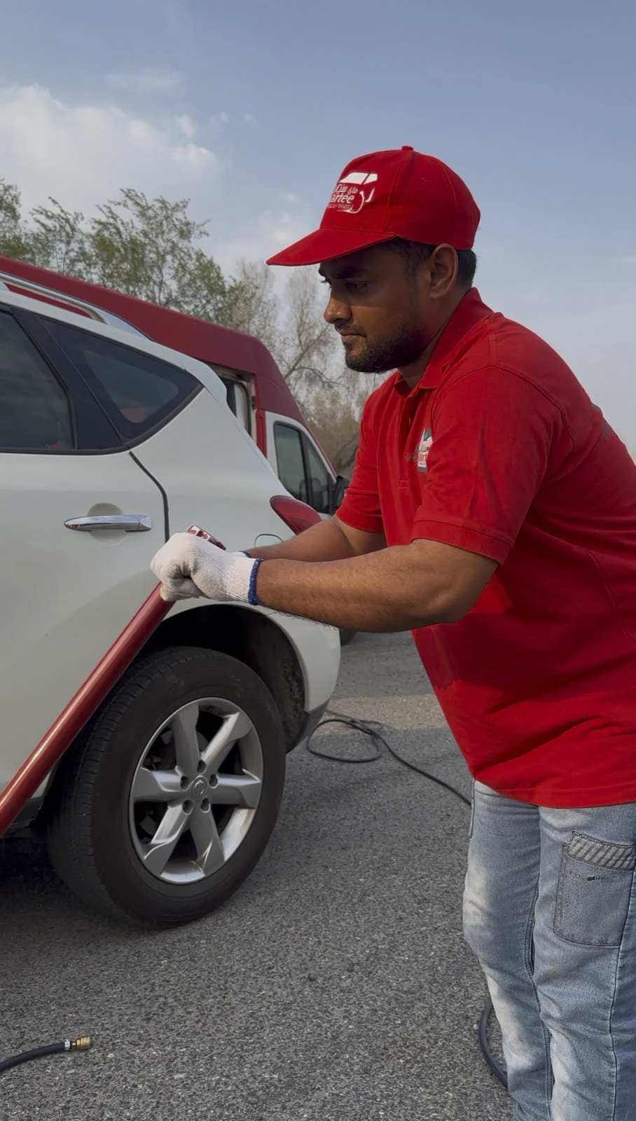 خدمة تبديل إطارات متنقلة
